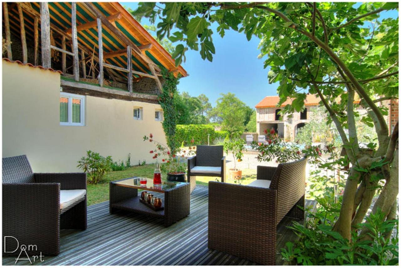 Bed & Breakfast D'hotes La Cour Des Saligues 3*
