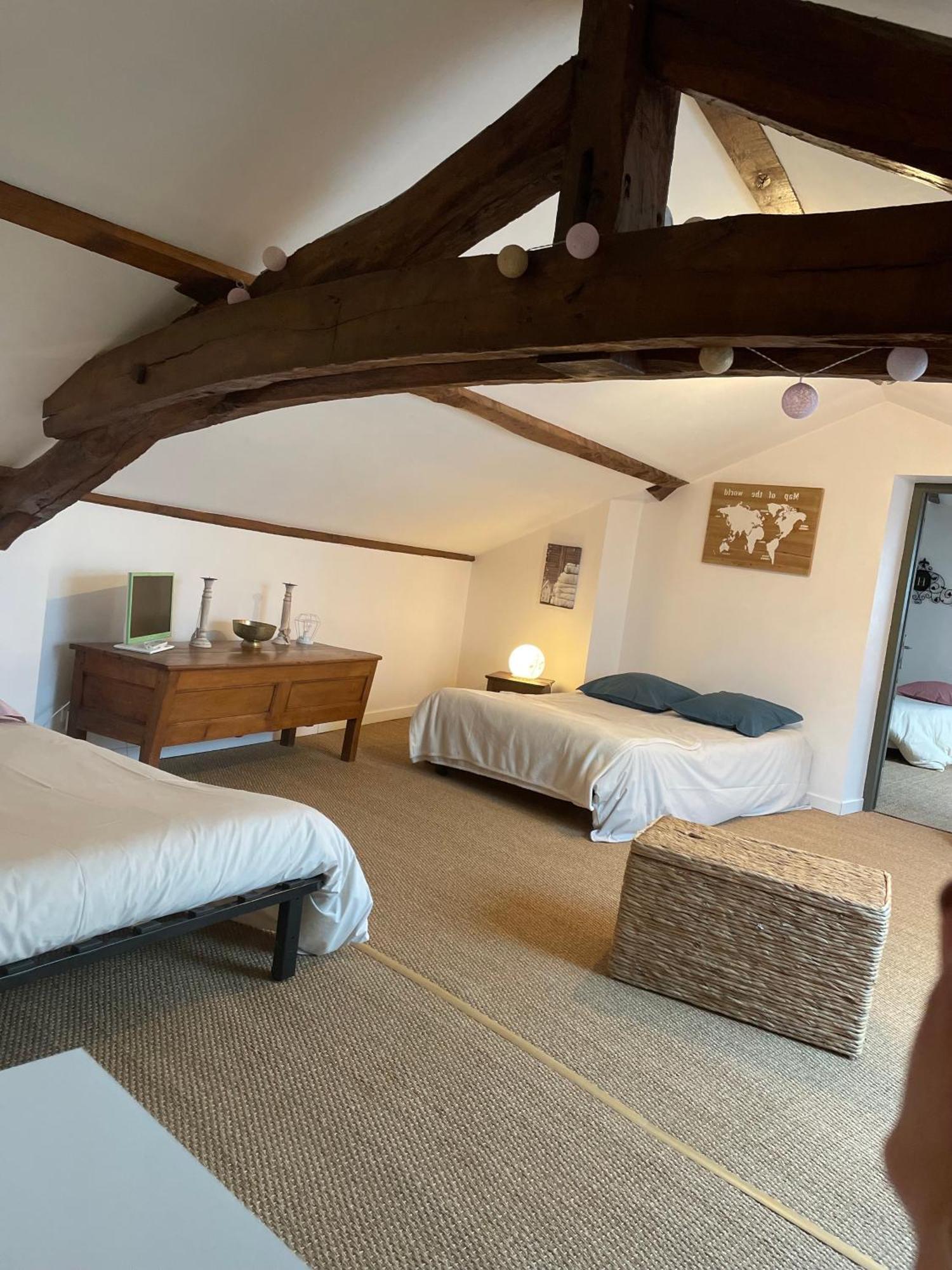 Bed & Breakfast D'hotes La Cour Des Saligues